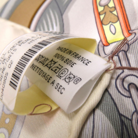 HERMES Silk Scarf - Picture 4 of 4